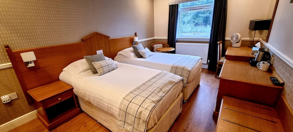 Standard Twin Room, Ensuite photo 1