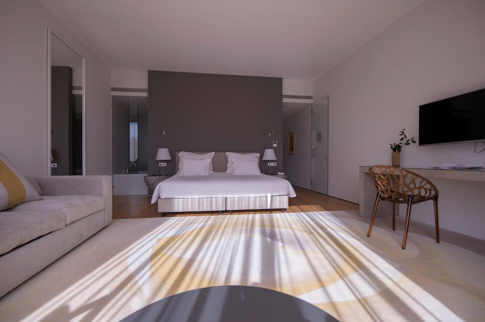 Junior Suite (Camellia) photo 2