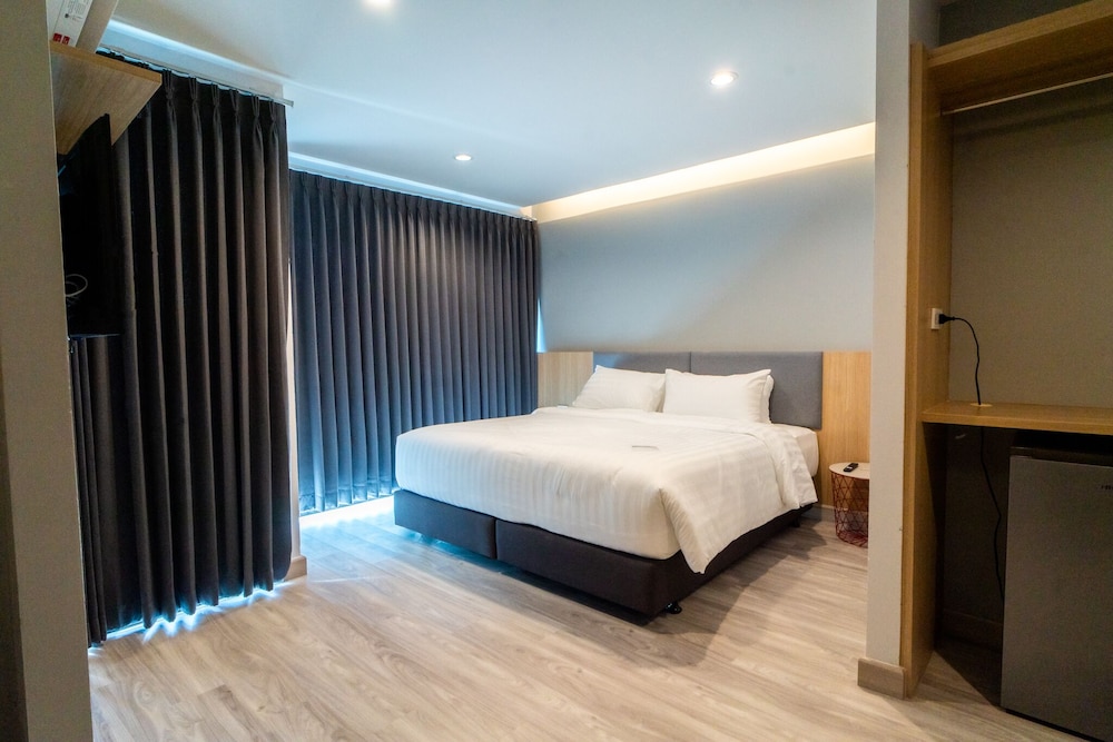 Deluxe Double Room - Photo 1