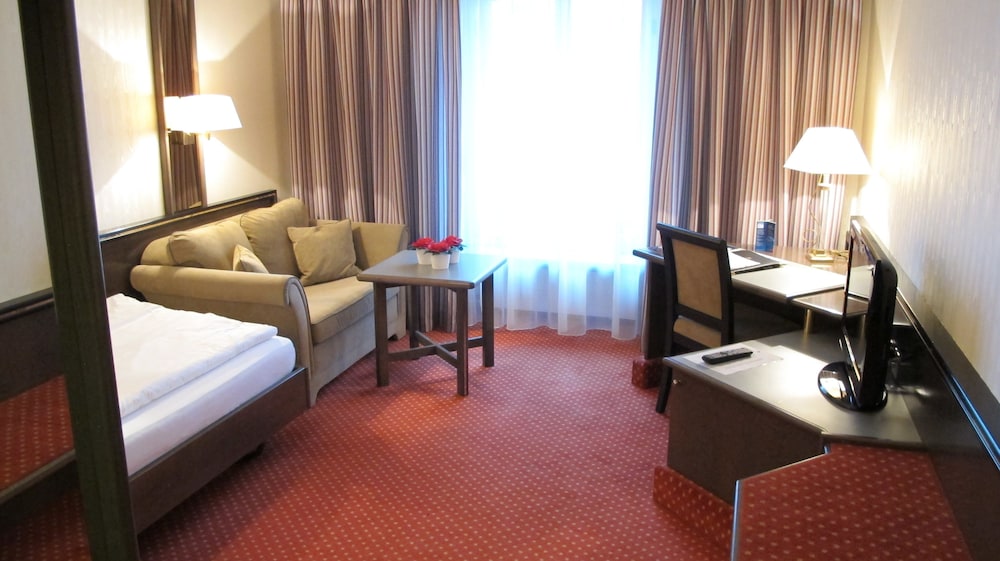 Standard Twin Room - Photo 2