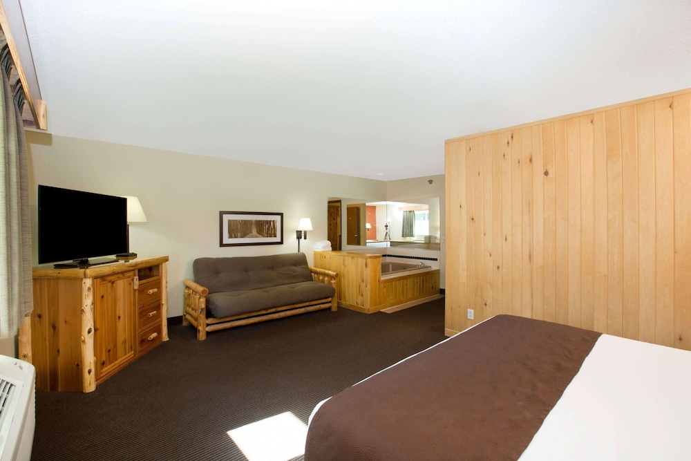 Premier King Suite, 1 Bedroom,1 King Bed, Jacuzzi, Fireplace, Non Smoking photo 2