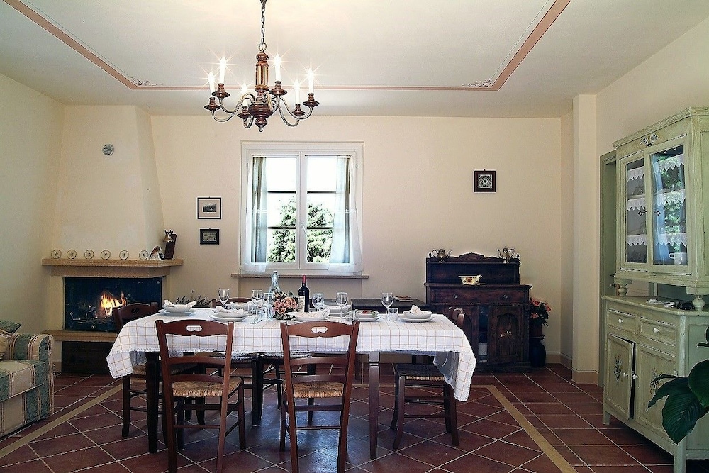 Family Apartment, 3 Bedrooms, Kitchen, Hill View photo 2