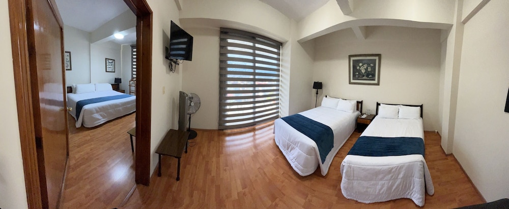 Family Suite, 2 Bedrooms, Accessible, Corner photo 2