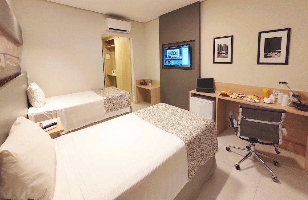 Superior Room, 2 Twin Beds, Non Smoking photo 3