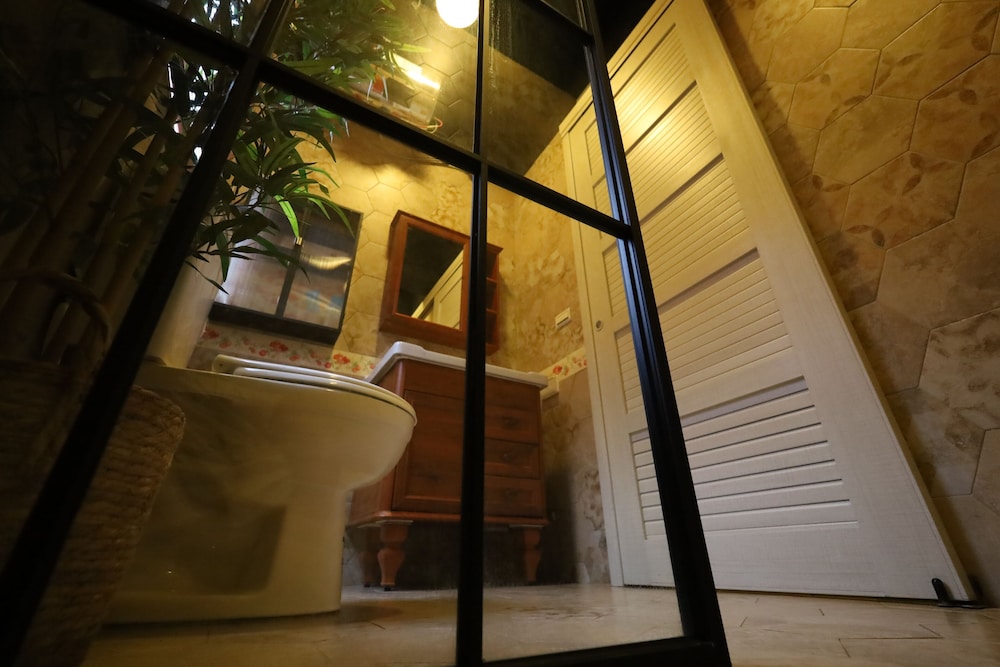 Classic Double Room - Photo 7