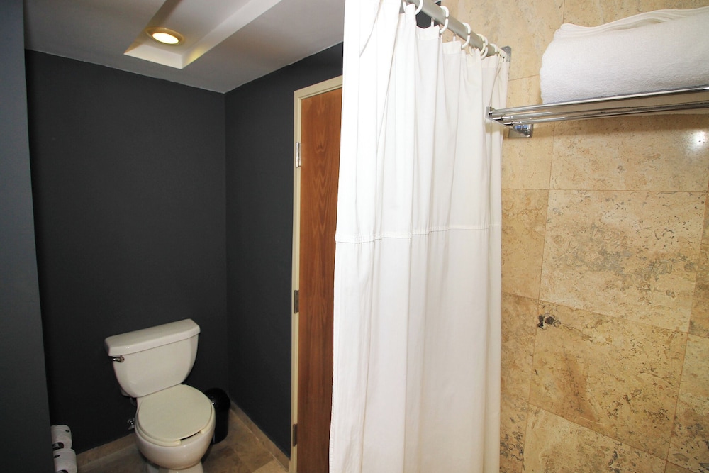 Standard Room, 2 Double Beds, Sea View - Photo 4