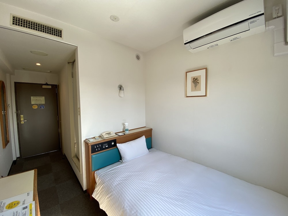 Semi-Double Room, Non Smoking - Photo 14