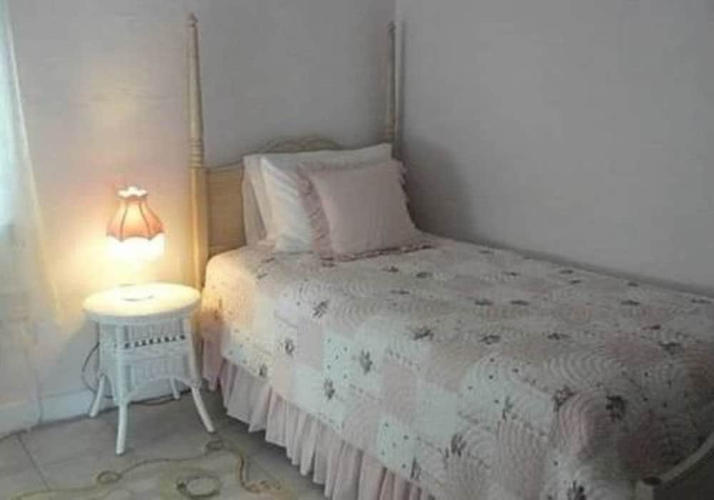 House, Private Bathroom (Large Guest House) photo 3