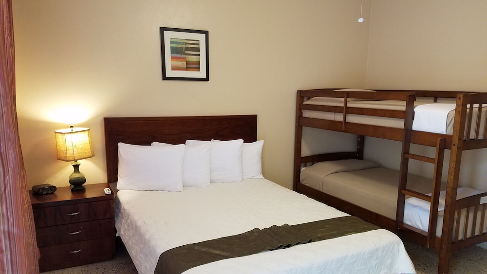 Family Suite, Annex Building