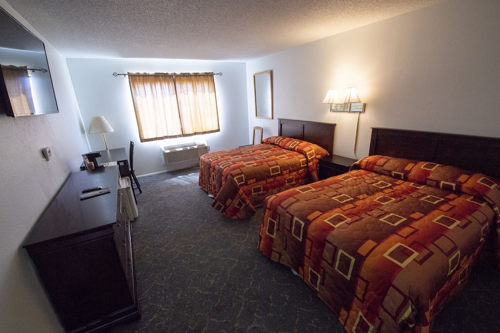 2 Double Beds photo 3