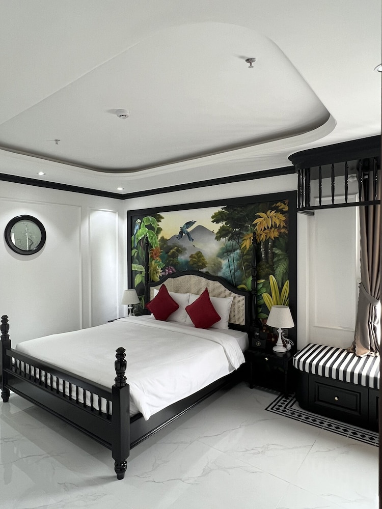 Luxury Penthouse, Ocean View photo 2