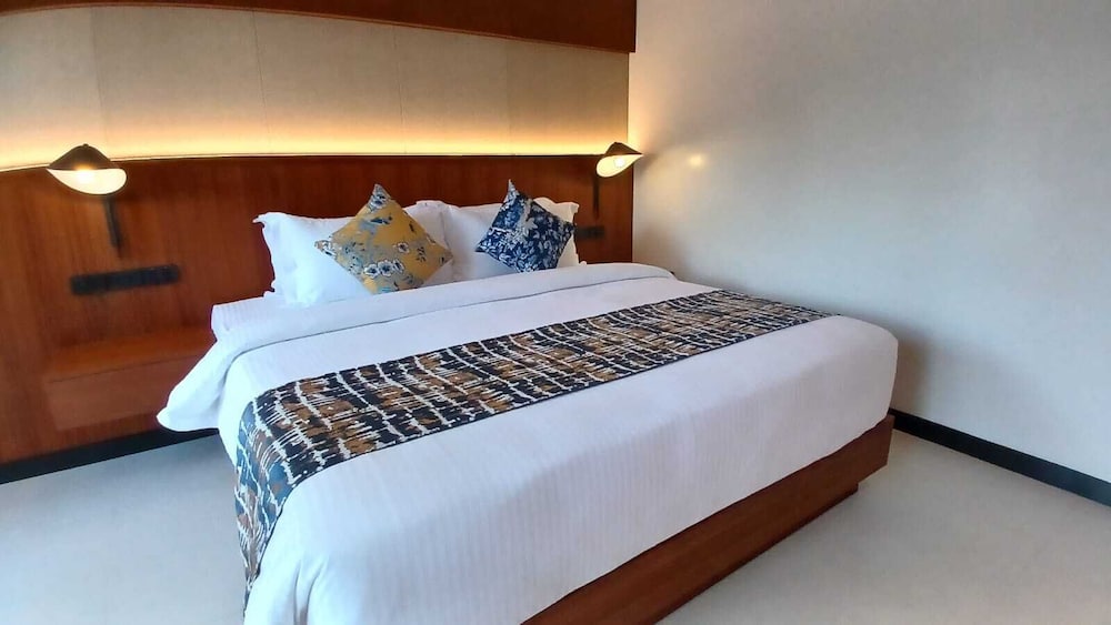 Comfort Suite, 1 Bedroom, Non Smoking, Balcony