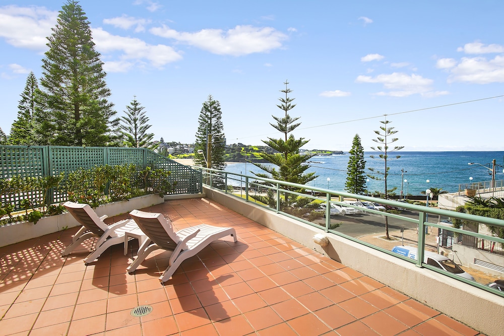 Three Bedroom Apartment, Beach View photo 2