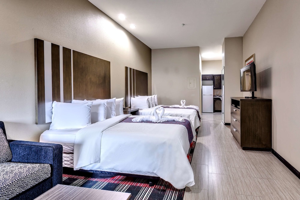 Suite, 2 Queen Beds, Smoking, Kitchen photo 1