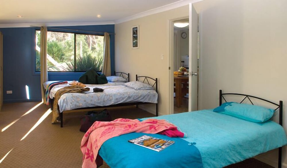 House, 4 Bedrooms photo 1