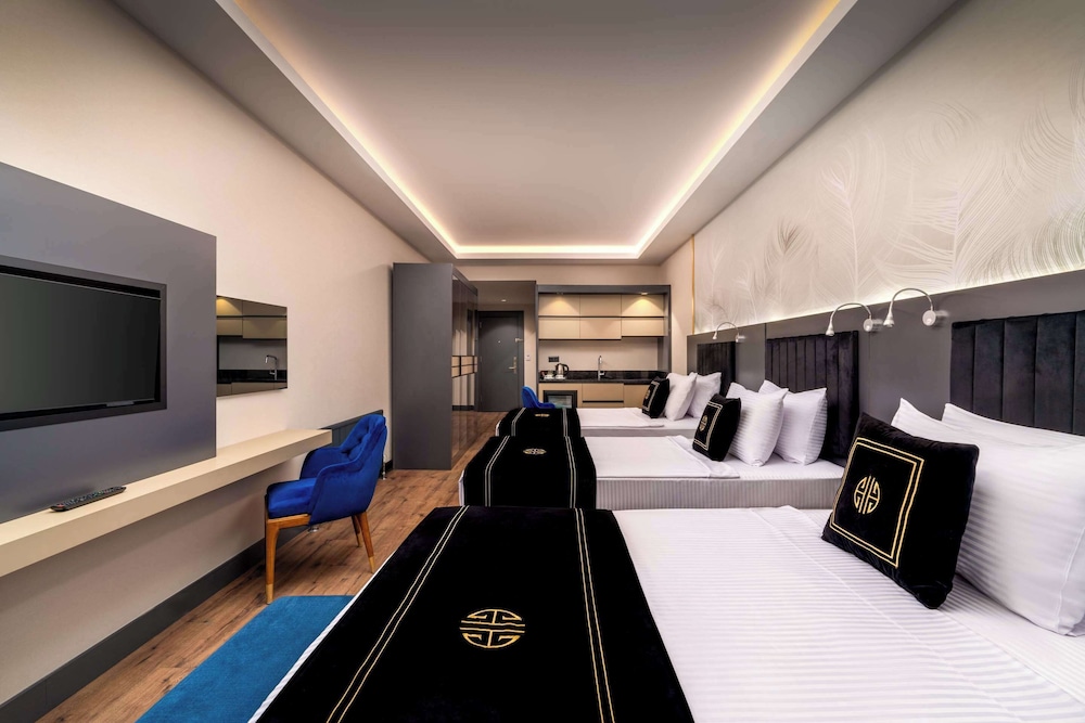 Superior Room, Multiple Beds, Non Smoking photo 1