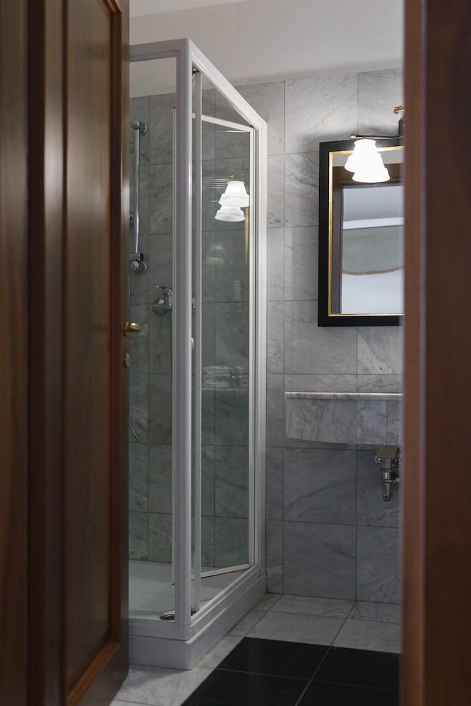 Panoramic Double Room, Hill View photo 3