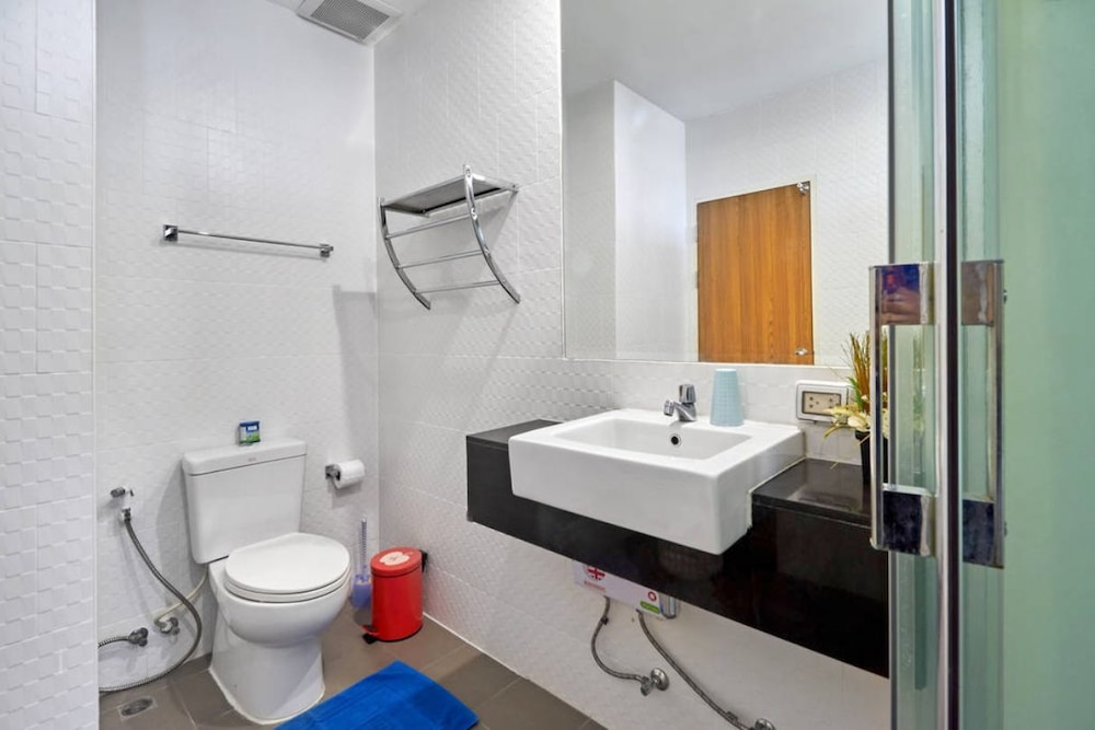 Deluxe Apartment, King Bed, Balcony, Seaview photo 2