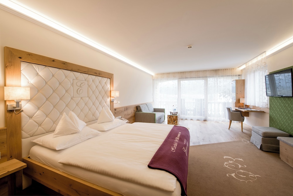 Traditional Double Room, Mountain View photo 1