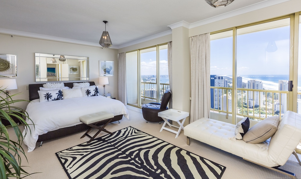 Luxury Penthouse photo 1