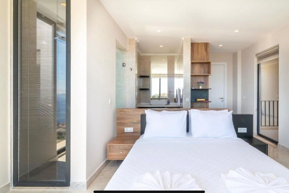 Luxury Villa, Valley View photo 1