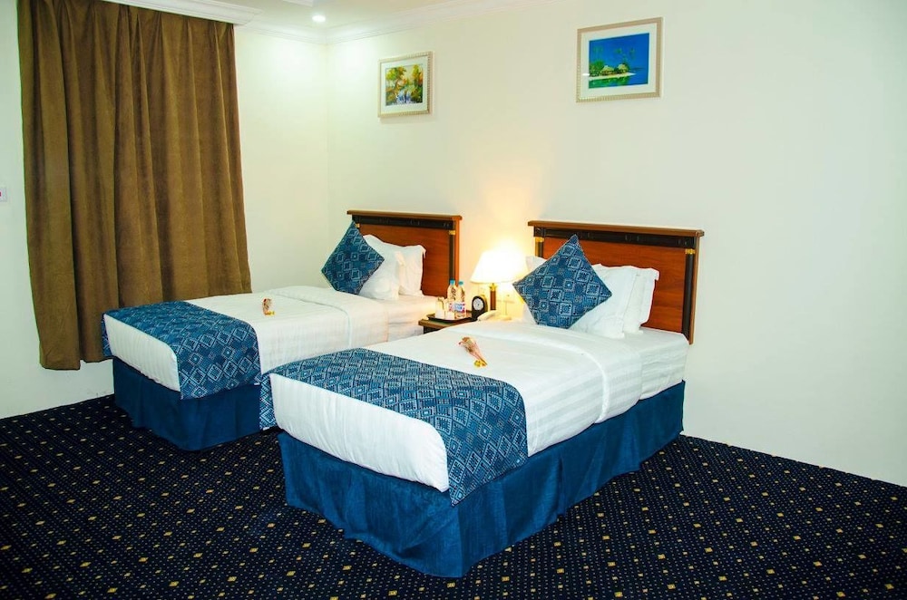 Executive Room, Multiple Beds photo 3