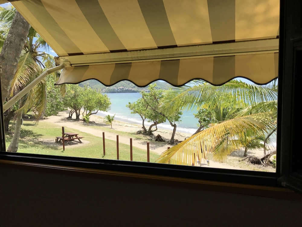 Studio, Beach View (Bungalow 3 pax) photo 1
