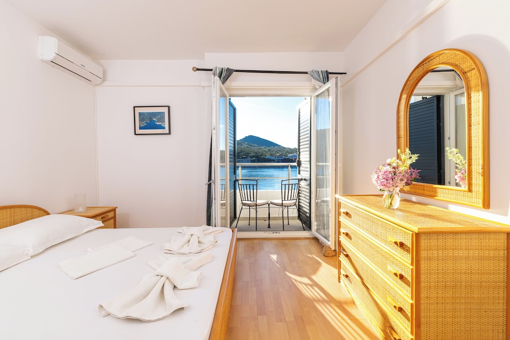 Family Room, Balcony, Sea View