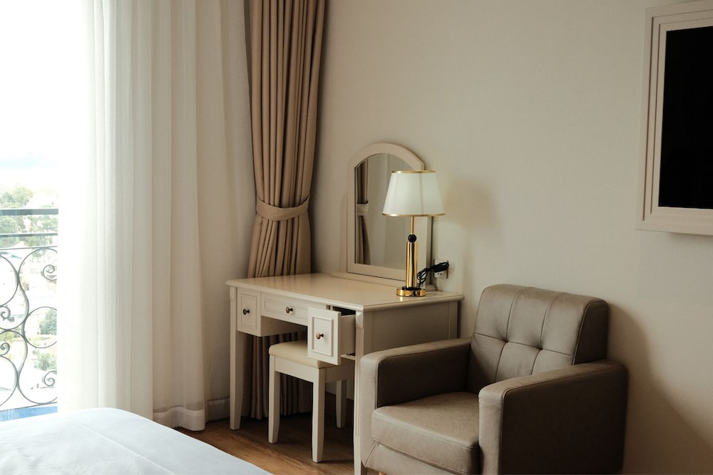 Deluxe Double Room, City View - Photo 4