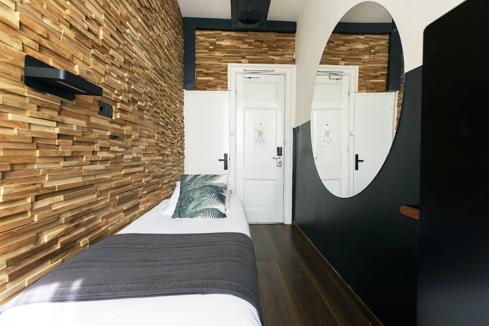 Standard Single Room, Private Bathroom photo 1