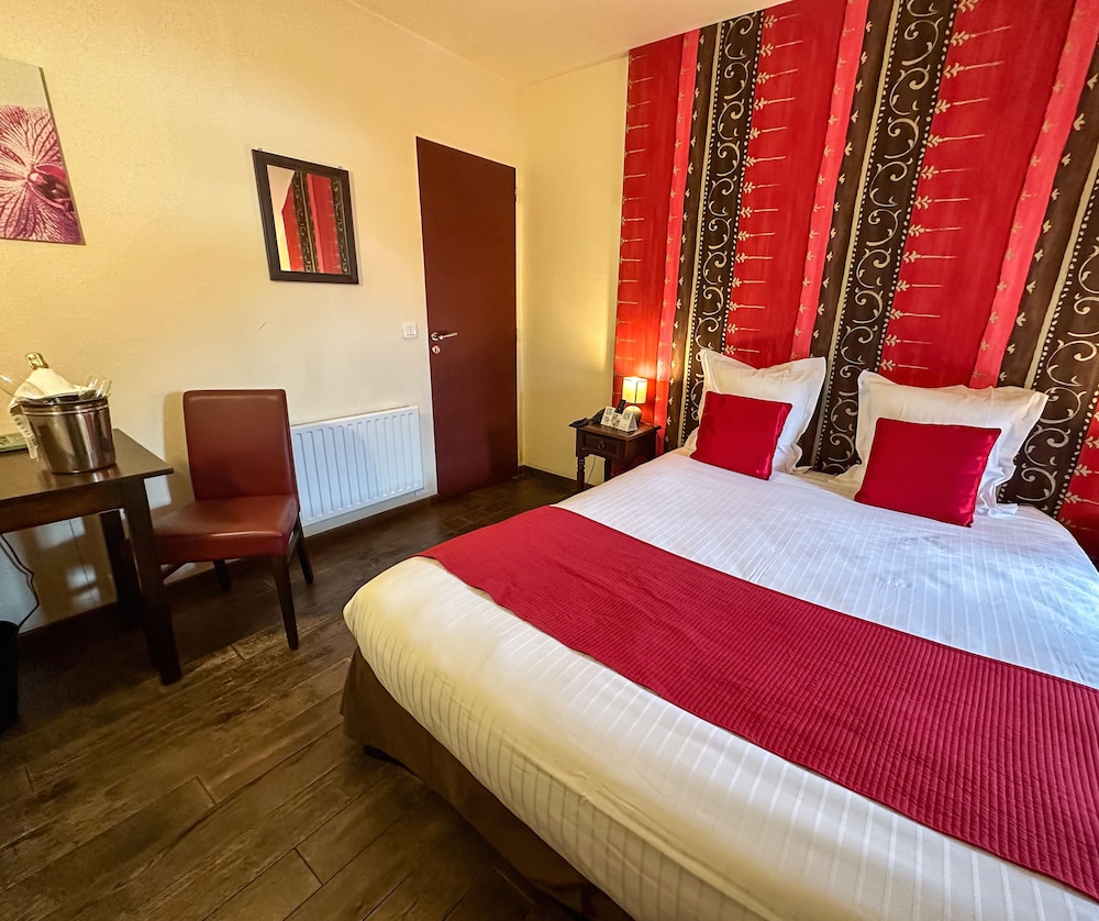 Standard Double Room photo 3