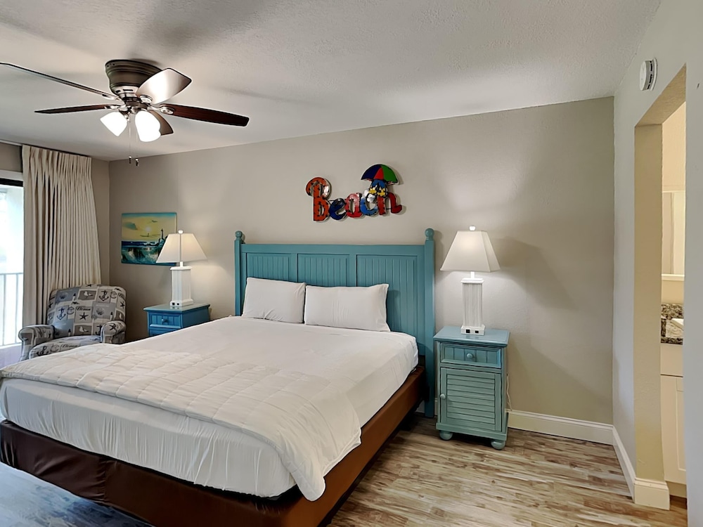 Condo, 1 King Bed with Sofa bed, Balcony, Garden View (Villa 708 - No Pets)