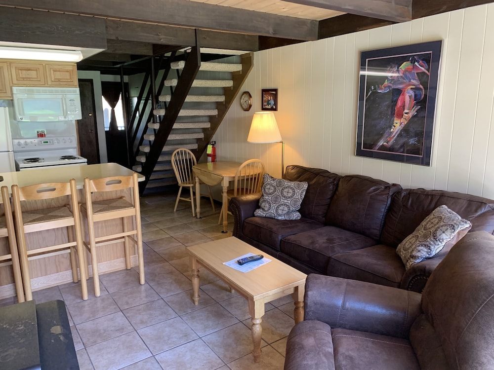 #7 - 2 Bedroom Studio