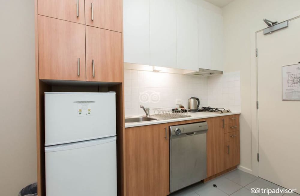 Two Bedroom Executive Apartment - Photo 6