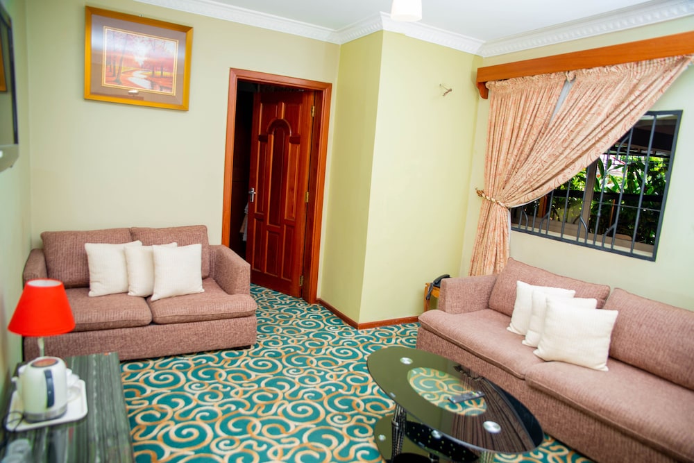 Executive Suite, Connecting Rooms