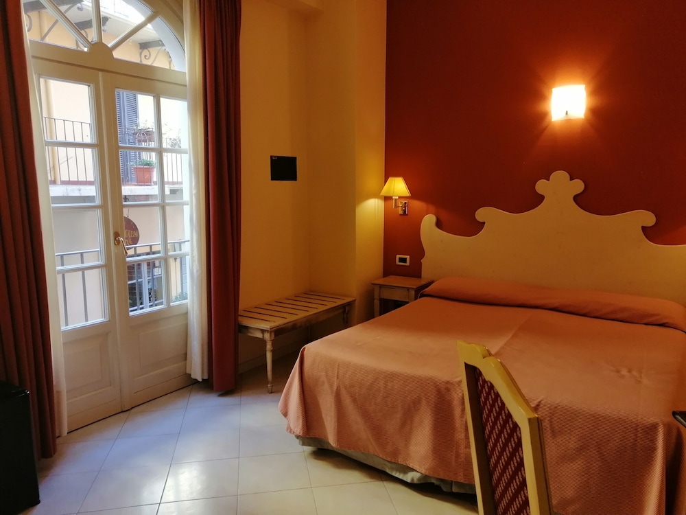 Basic Double Room - Photo 1