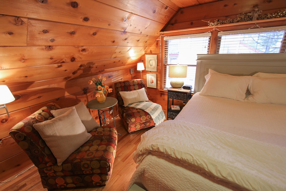 SugarPine Suite photo 1