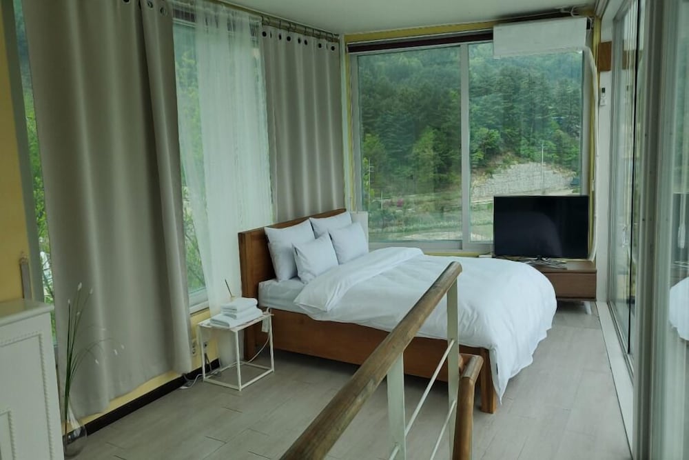 Basic Room, 2 Bedrooms (VIPROOM B(Riverview,Spa))