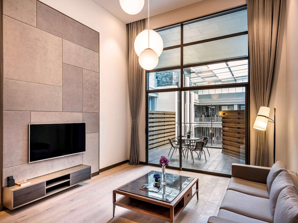 Executive Suite, 1 King Bed (Duplex)