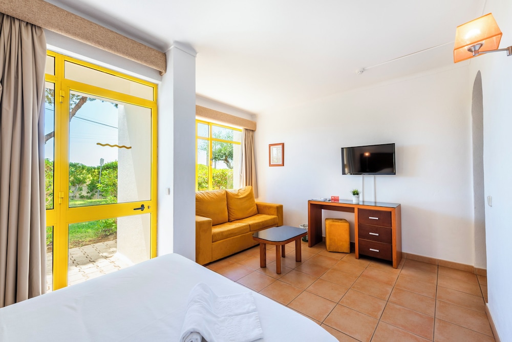 Superior Room - Photo 10