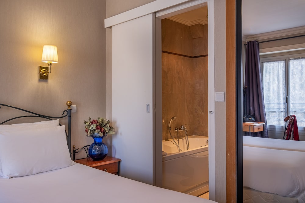 Family Triple Room photo 2