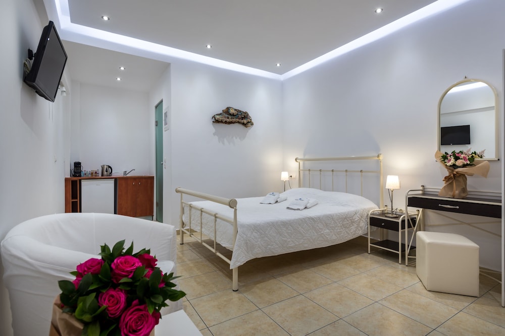 Superior Double Room (Outdoor Hot Tub with Caldera View)