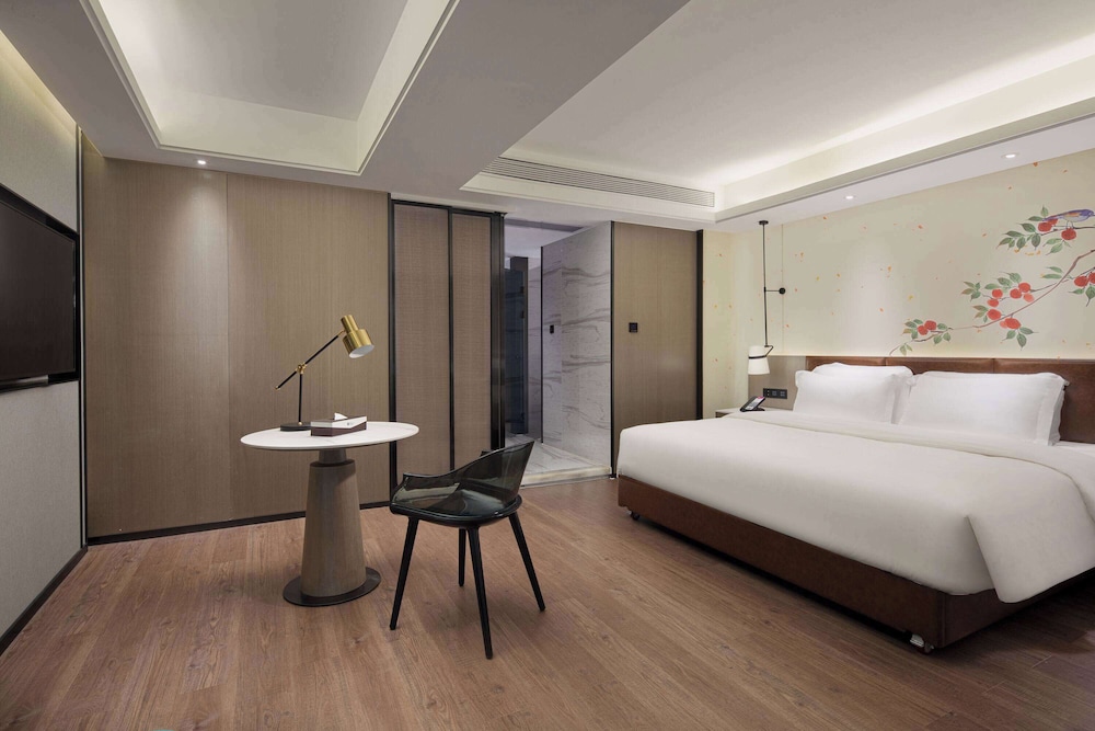 Executive Suite, 1 King Bed, Non Smoking