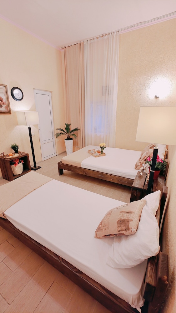 Standard Room photo 2