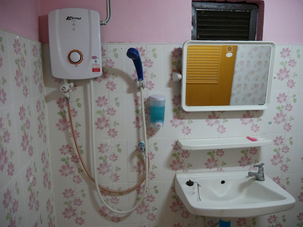 Superior Triple Room photo 2