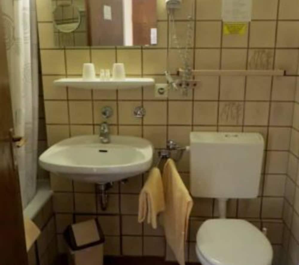 Standard Single Room photo 3