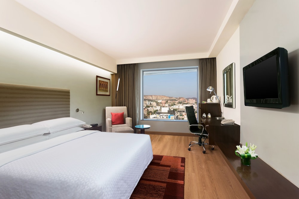 Room, 2 Twin Beds, City View - Photo 5