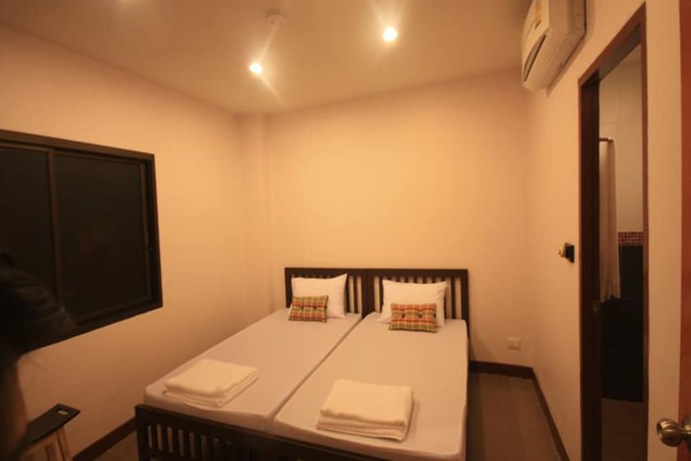 1 Bedroom photo 3
