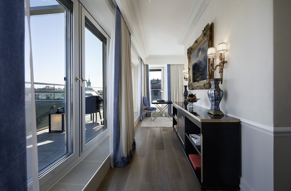 Grand Signature Suite