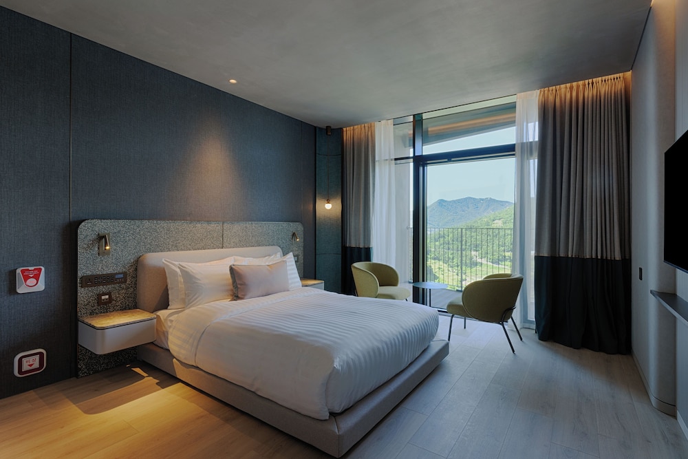 [Hotel] Superior (Accessible/Ocean/Double)